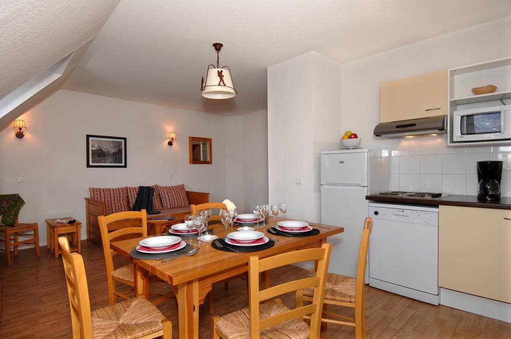 Vacanceole - Residence Illixon Bagneres-de-Luchon ภายนอก รูปภาพ