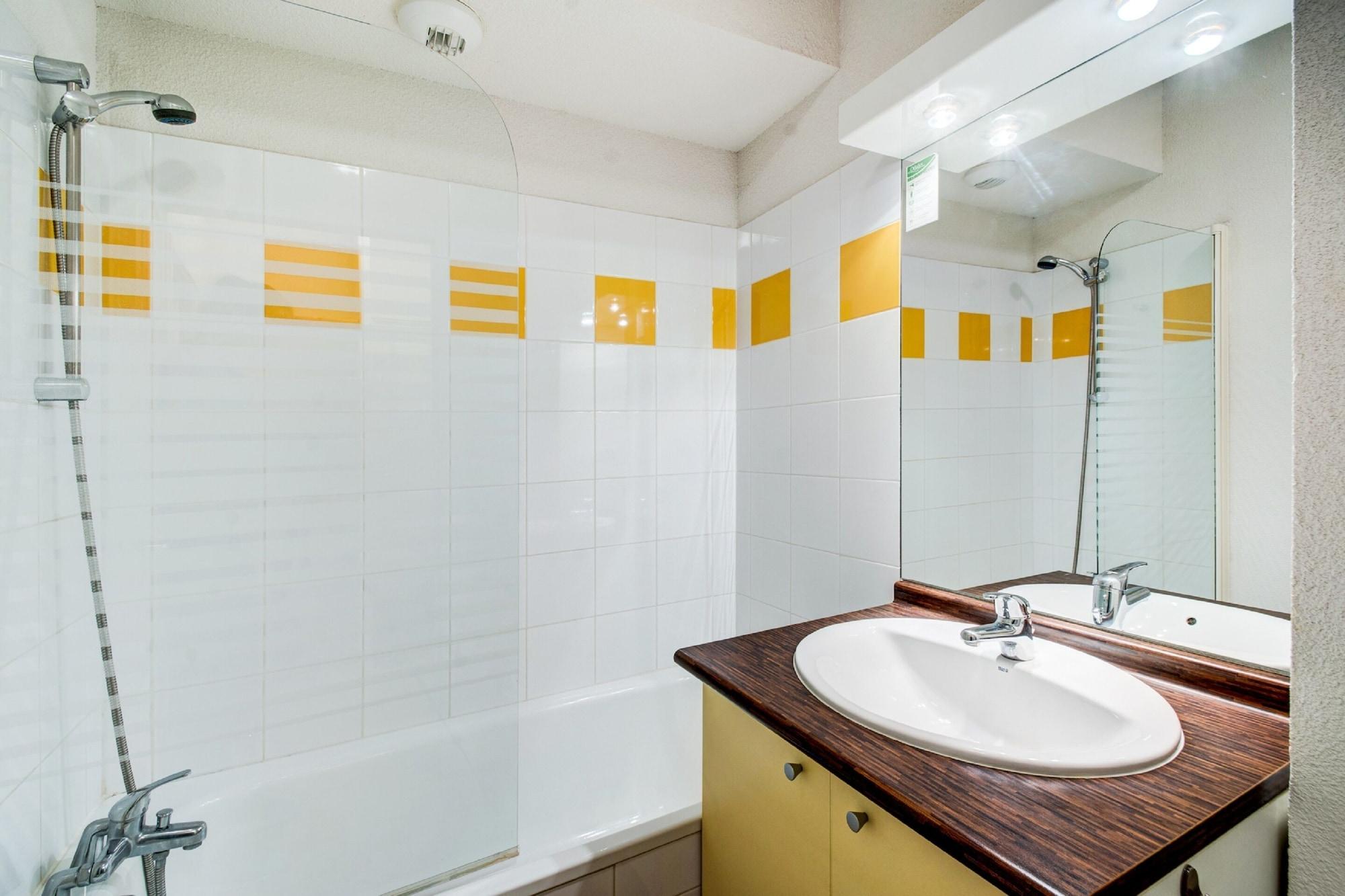 Vacanceole - Residence Illixon Bagneres-de-Luchon ภายนอก รูปภาพ
